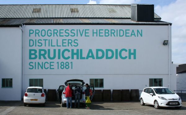 ブルイックラディ蒸留所 ブルイックラディ蒸留所